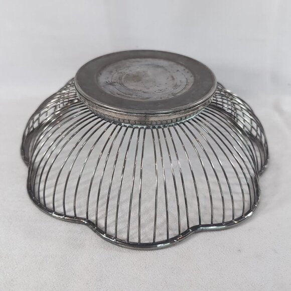 Vintage EP Brass SilverPlate Wire Bowl Fruit Floral Flower Pedestal Bread Basket - Picture 7 of 10
